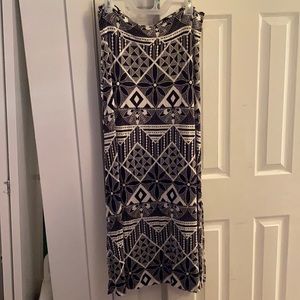 Black and white maxi skirt